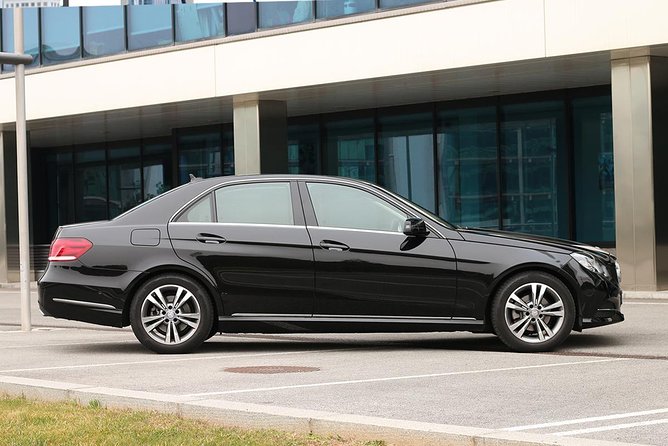 Private transfer from cruise port to Barcelona Airport or hotel - A simple exit from Barcelona’s cruise port