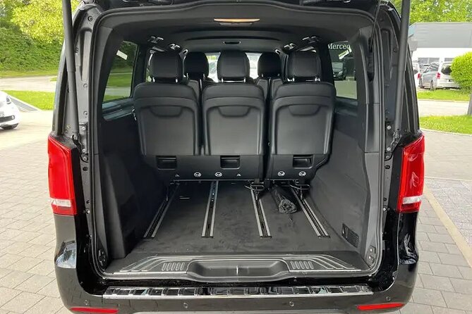 Private Transportation from Granada City to Malaga Airport - Leaving your Granada hotel or apartment