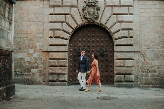 Private Vacation Photography Session with Local Photographer in Barcelona - How Good Is the Value at $325?
