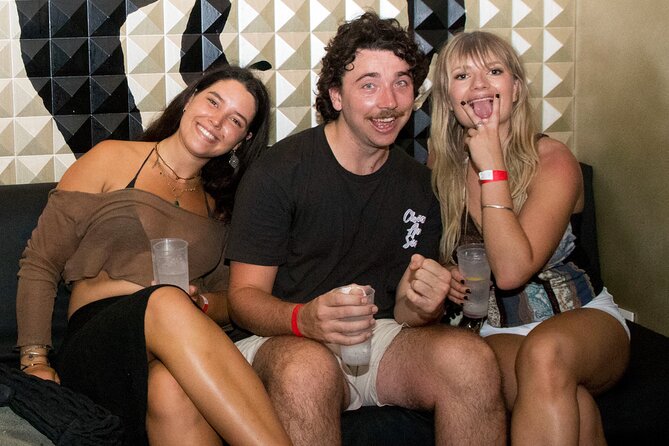 Pub Crawl Barcelona: 4 nightclubs + shots + skip-the-line entry - Booking value, cancellation, and age rules
