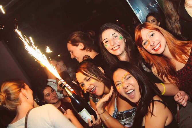 Pub Crawl Barcelona by EVOLVE The BEST night experience - A practical way to enter Barcelona nightlife
