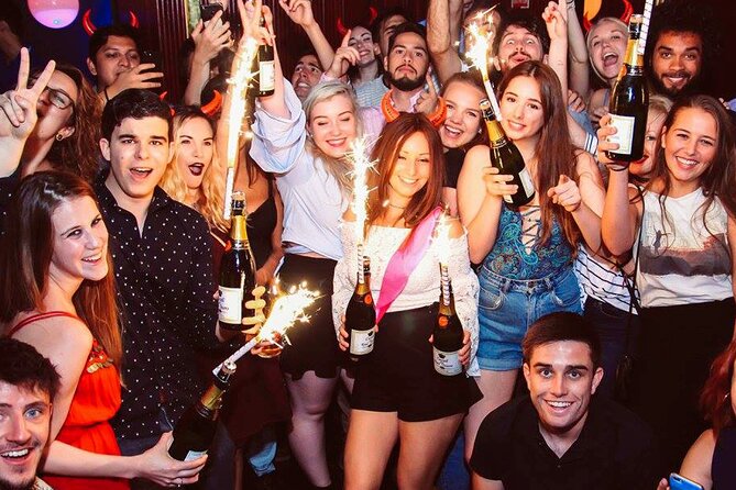 Pub Crawl Barcelona by EVOLVE The BEST night experience - What to bring and how to pace the night