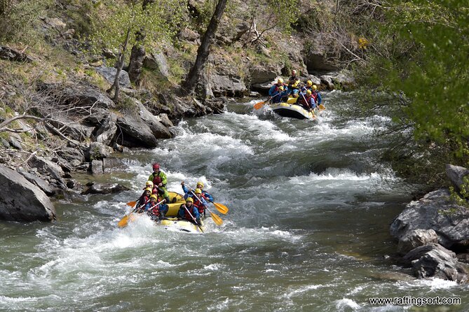 Rafting Llavorsi-Sort, 18km, 9.30 am - Finishing at the pool and sun terrace