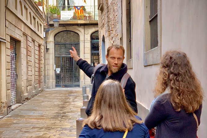 Ramblas, Old Town, Gothic and Gaudi Architecture Walking Tour - Passeig de Gracia, Barcelona’s grand modernist corridor