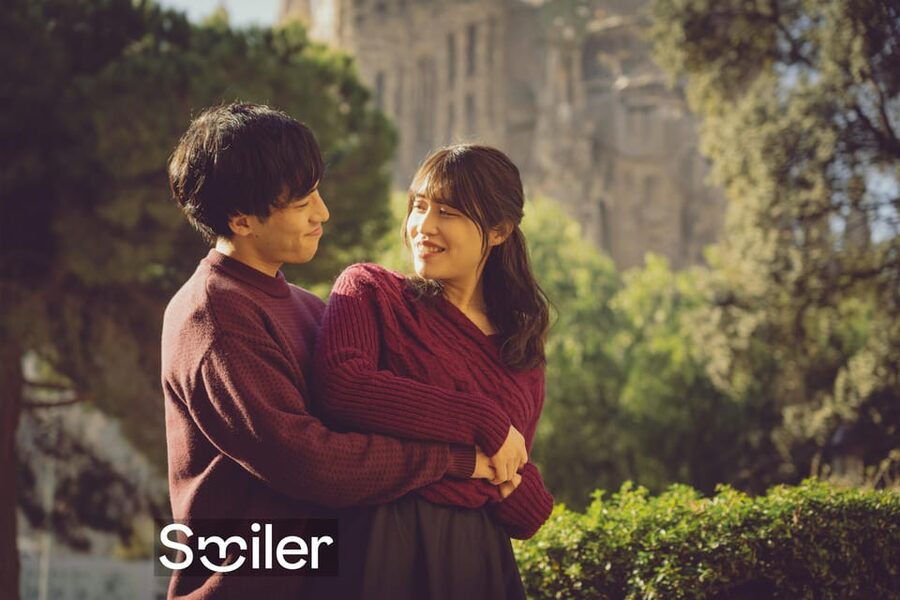 Romantic Photoshoot Experience for Couples in Barcelona - Fast delivery within 48 hours