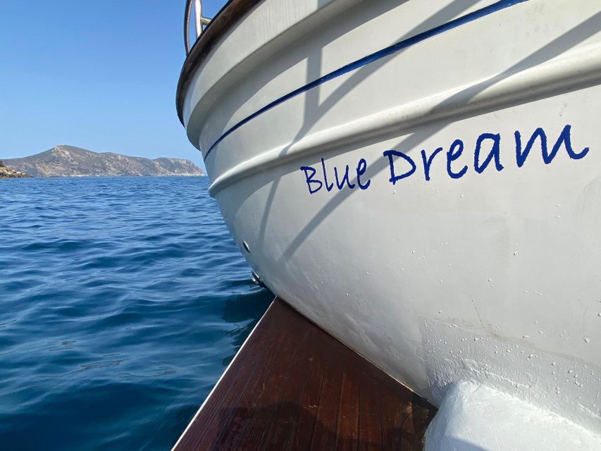 Roses boat trip Special: snorkeling in Cap de Creus - The cove aperitif is the quiet center of the trip