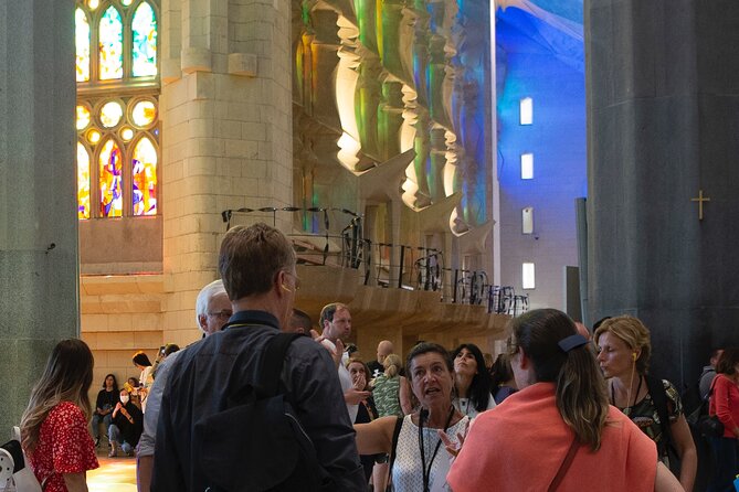 Sagrada Familia and Guell Park Private Tour - Two Gaudí masterpieces in four practical hours