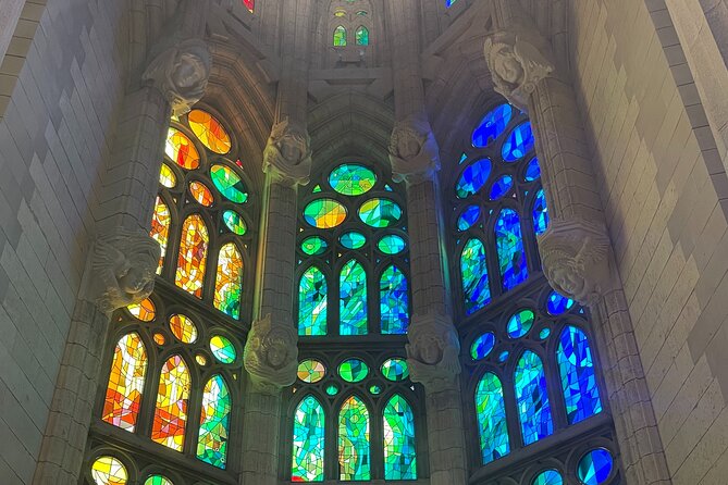 Sagrada Familia and Park Guell Guided Tour with Transport - The views and the walking at Park Güell