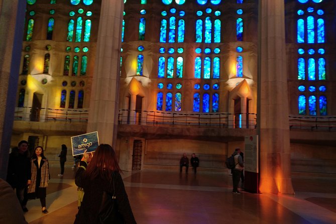Sagrada Familia English Guided Tour & Optional Tower Access - How the price compares with the experience