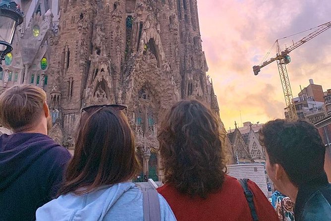 Sagrada Familia Exterior Free Tour: Stories, Secrets & Symbolism - Meeting on Av. de Gaudí at 2:00 pm