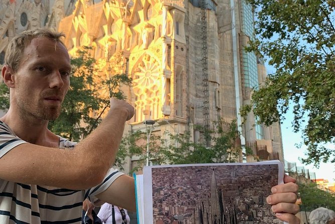 Sagrada Familia Exterior Free Tour: Stories, Secrets & Symbolism - Should you book it?
