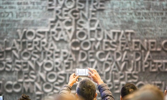 Sagrada Familia Fast Track Guided Tour - Is $70.88 a fair price?