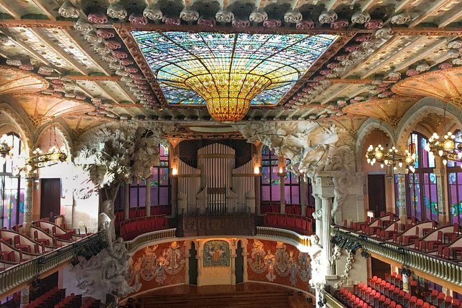 Sagrada Familia & Gaudi Tour Private or Small Group with Tickets - What to bring and how to prepare