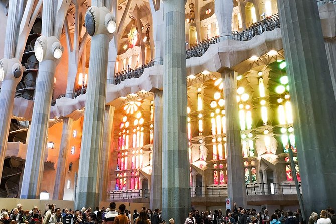 Sagrada Familia & Gaudi Tour Private or Small Group with Tickets - Passeig de Gràcia and the famous Gaudí façades