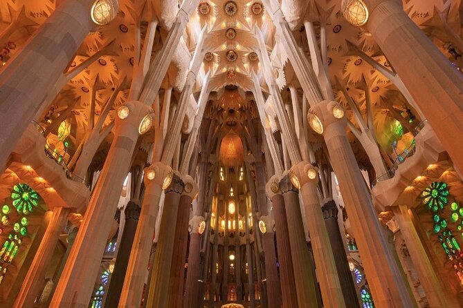 Sagrada Familia : Guided tour inside Skip the line! - A final look at the Passion facade