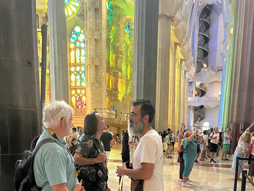 Sagrada Familia Guided Tour with Skip-the-Line Entry Ticket - Why a guide helps inside Sagrada Família