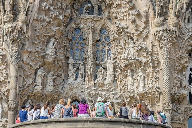 Sagrada Familia Guided Tour with Skip the Line Ticket - Who will get the most from this tour?