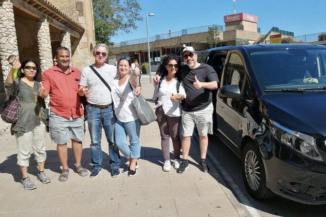 Sagrada Familia & Montserrat Private Tour with Hotel pick-up - Walking Barcelona’s Gothic Quarter