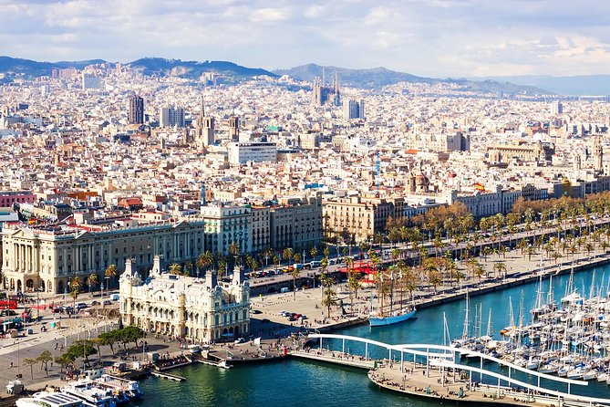 Sagrada Familia & Montserrat Small Group Tour with Hotel pick-up - Walking through the Gothic Quarter