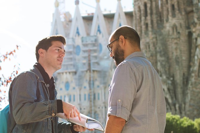 Sagrada Familia Private Guided Tour with Skip the Line Tickets - Inside the basilica: 90 minutes of focused touring