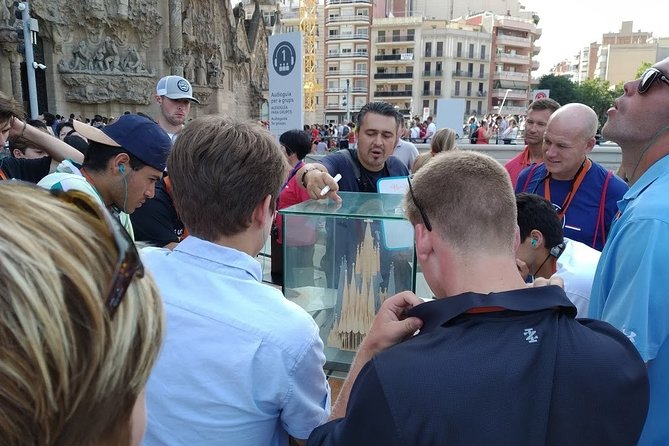 Sagrada Familia Private Tour - Is $178.71 per person fair value?