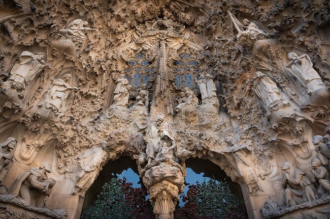 Sagrada Familia Private Tour with Priority Entrance - Meeting at the Sagrada Familia Souvenir Shop
