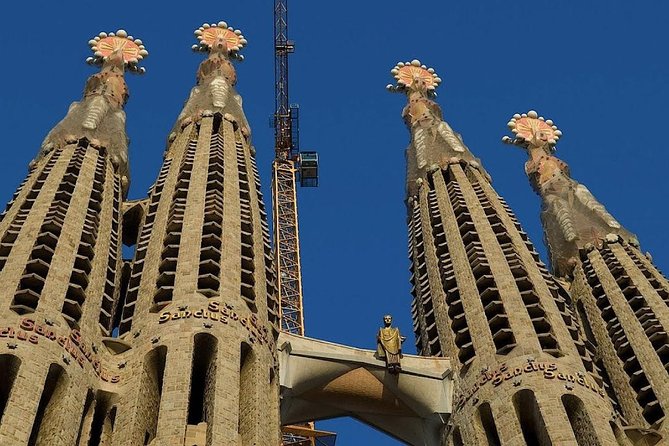 Sagrada Familia Private Tour with Skip-the-Line Ticket - Meeting at Carrer de Provença