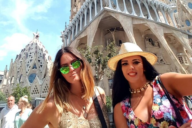 Sagrada Familia Skip The Queue With Audio Guide Tour - Getting to Carrer de Mallorca, 401