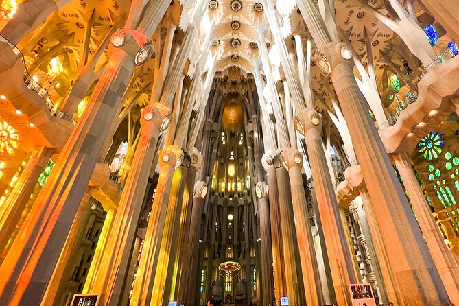 Sagrada Familia Small Group Guided Tour with Skip the Line Ticket - Skip-the-line entry and the value of the $71.35 price
