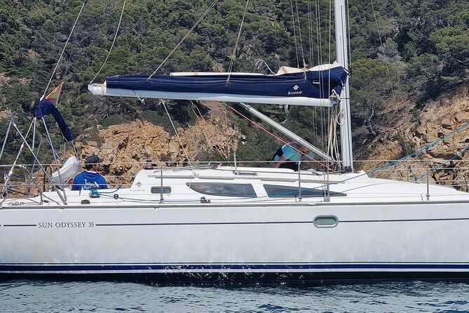Sailing experience on a 4-hour sailboat in Girona - What the $541.32 group price really means
