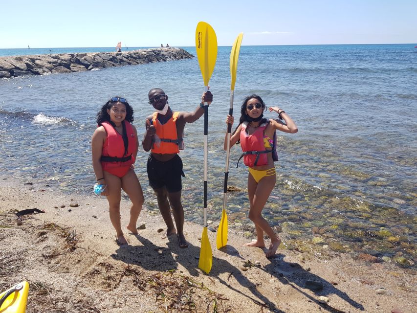 Salou: club kayak Cambrils with hotel pickup - Getting ready at Club Kayak Cambrils
