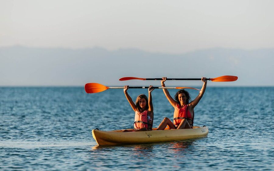 Salou: club kayak Cambrils with hotel pickup - Who should book this Cambrils kayak outing?