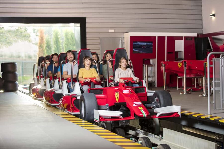 Salou: PortAventura and Ferrari Land 1, 2, or 3-Day Ticket - Shows, food, and the parts between the rides