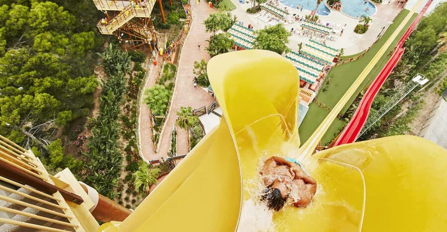 Salou: PortAventura Caribe Aquatic Park 1-Day Ticket - Lockers, loungers, and what to carry