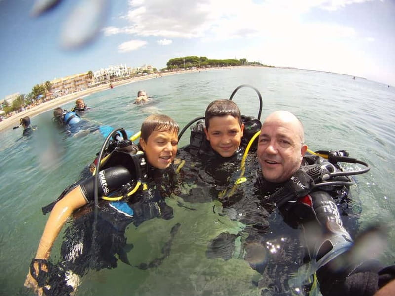 Salou: Scuba Diving for beginners with hotel pickup - Starting at the Salou beach club
