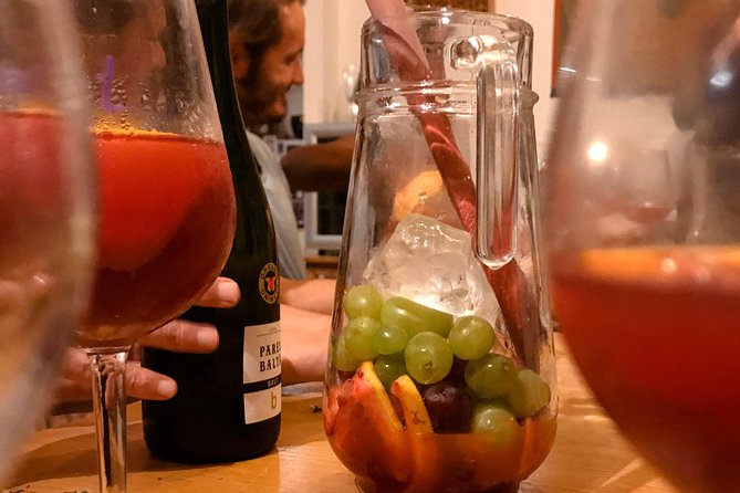 Sangria Cultural Workshop with Tapas - Meeting Kiki at Savour Academy in Sants-Montjuïc