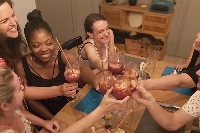 Sangria Cultural Workshop with Tapas - Moving from traditional sangria to a modern version