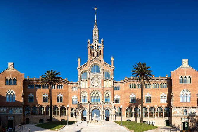 Sant Pau Recinte Modernista Entrance Ticket in Barcelona - Reading the façades, domes, and mosaics