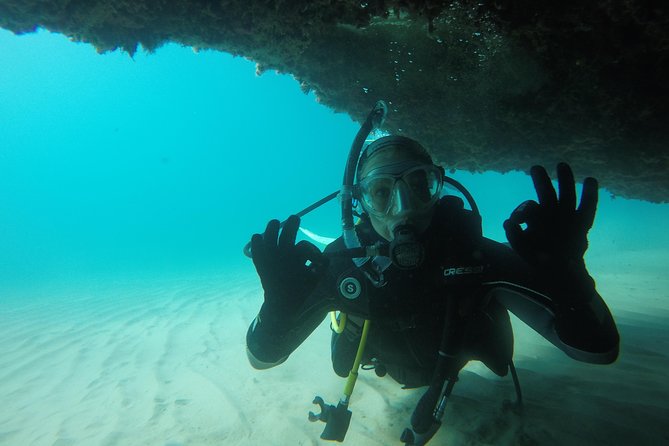 Scuba Diving For Beginners - Your first underwater breaths from a Salou beach