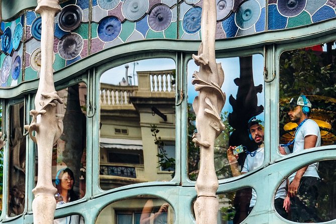 Self-Guided Audio Tour-The Surrealist Barcelona of Dalí and Gaudí - Private Does Not Mean Guided