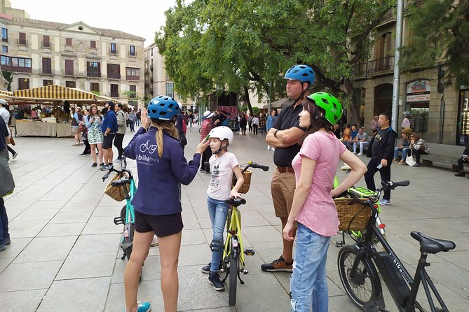 Sights of Barcelona E-Bike Tour Led by a Local Guide - Why an e-bike works so well in Barcelona