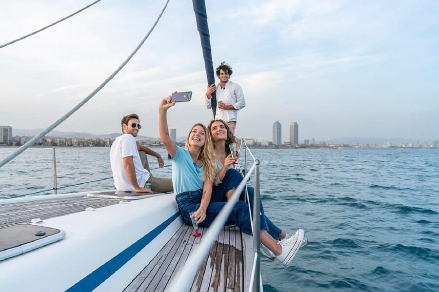 Sitges: Sailboat trip + walking tour and wine cellar tour - Celler de lHospital and the Malvasia story