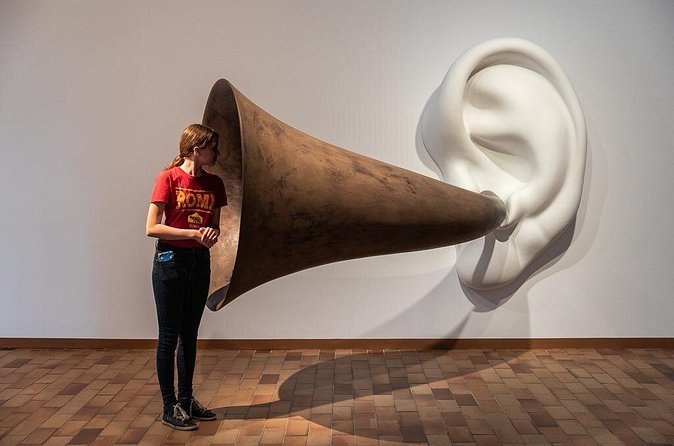 Skip-the-line access ticket to Fundación Miró - The audio guide problem matters