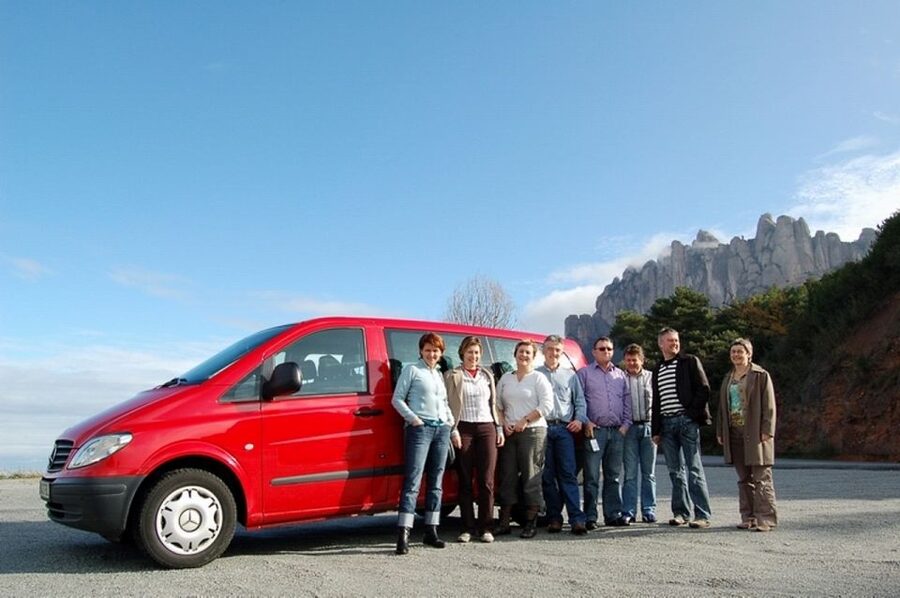 Skip-the-Line Barcelona & Montserrat Tour with Pick-up - Passeig de Gràcia and the Modernista masterpieces