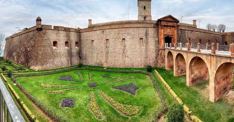Skip-the-line Montjuïc Castle Tour with a Cable Car Ride - The history you will hear on the hill