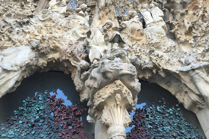 Skip The Line Sagrada Familia Small Group Tour - The serious reliability issue