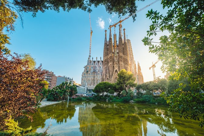 Skip The Line Sagrada Familia Small Group Tour - Who will get the most from this visit