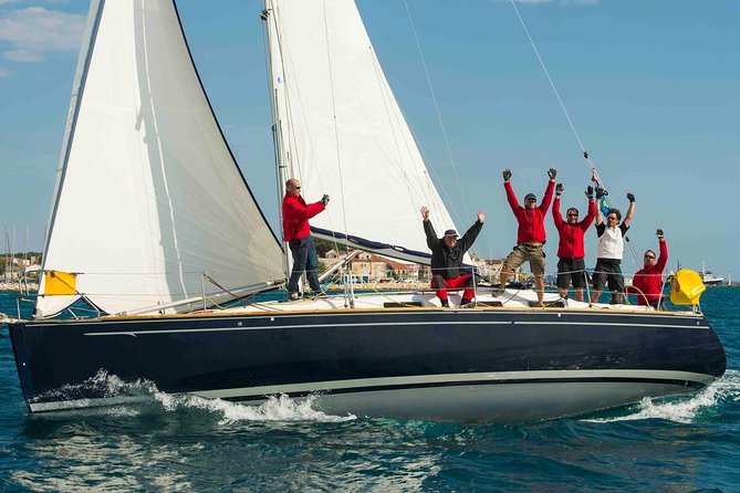 Small-Group Sailing Lesson in Barcelona - Why the group size of seven changes the experience