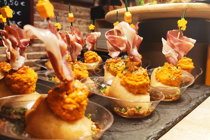 Spanish Wine and Tapas Tour in a Local Neighborhood in Barcelona - Why Poble Sec makes a good food-tour setting