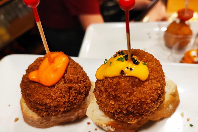 Spanish Wine and Tapas Tour in a Local Neighborhood in Barcelona - Authentic atmosphere, with a few trade-offs